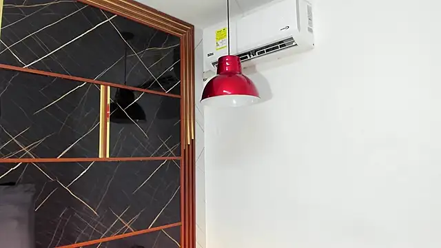 HannyThompson online show from 26, 4, 2026