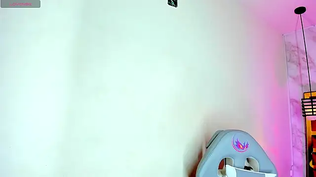 Snapshot of Luciifeer_ chatting on 6, 11, 2025 Luciifeer online show from 6, 11, 2025