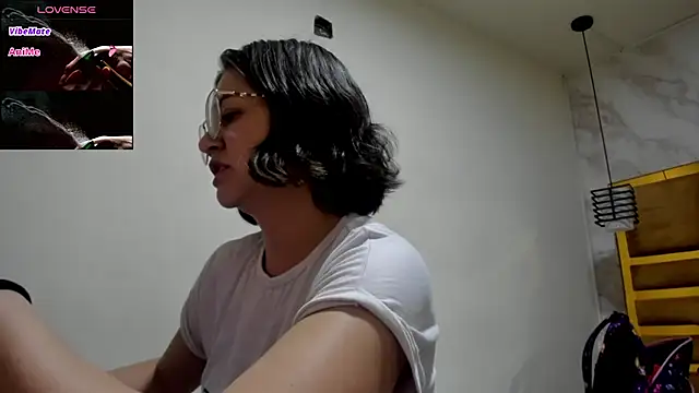 Luciifeer  online show from 14, 12, 2025