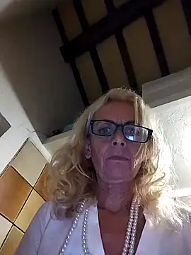 clarabell4 online show from 31, 10, 2025