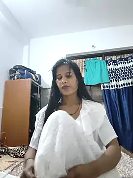 Snapshot of cute_radhikaa chatting on 20, 10, 2025 cute radhikaa online show from 20, 10, 2025