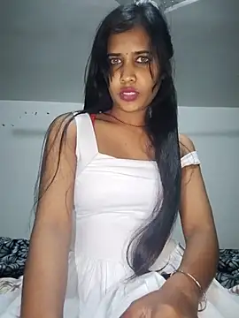 Snapshot of cute_radhikaa chatting on 2, 12, 2025 cute radhikaa online show from 2, 12, 2025