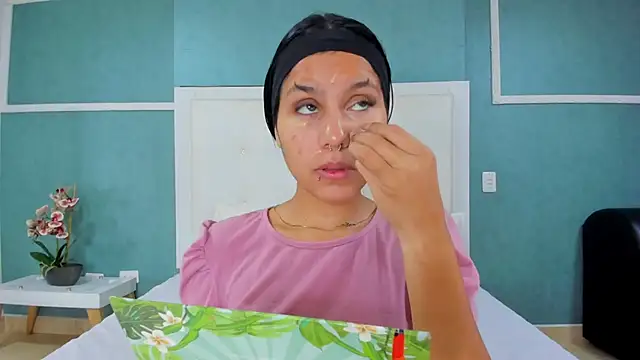 Snapshot of ania_gomez chatting on 5, 10, 2025 ania gomez online show from 5, 10, 2025