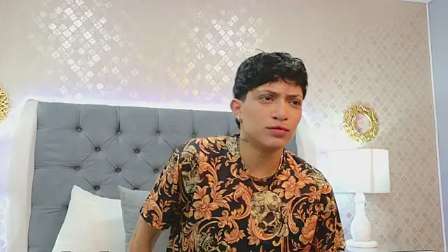 ZoeKrug online show from 13, 11, 2025