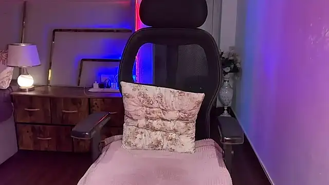 Snapshot of SunhariGirl chatting on 29, 11, 2025 SunhariGirl online show from 29, 11, 2025