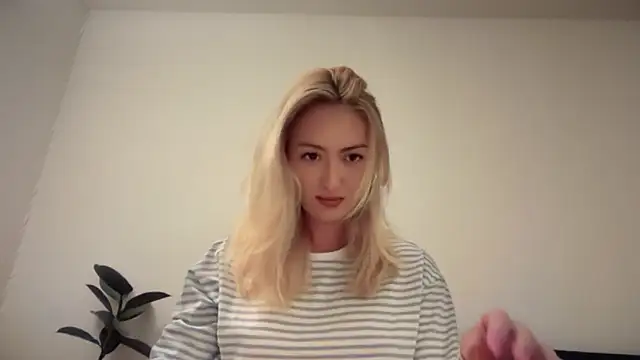 Kitty Swetty online show from 15, 4, 2026