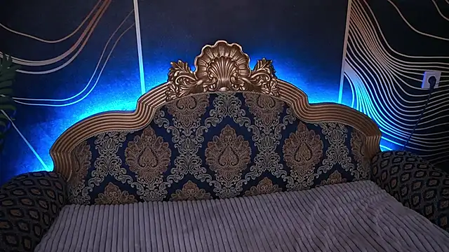 Snapshot of IvyLaurent chatting on 11, 11, 2025 IvyLaurent online show from 11, 11, 2025