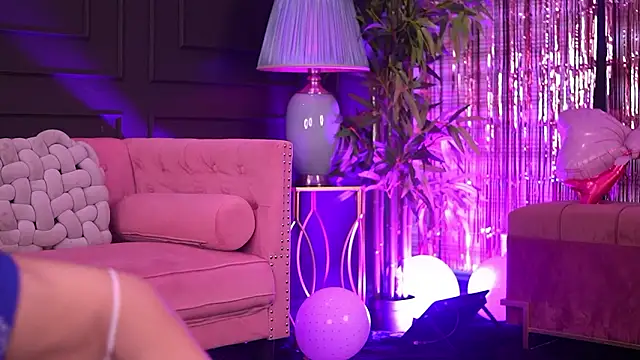 OdetteMason online show from 25, 3, 2026