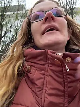 Snapshot of Bikergirl_97 chatting on 2, 12, 2025 Bikergirl 97 online show from 2, 12, 2025