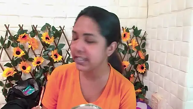 Snapshot of IndiaSexyStripper4u chatting on 5, 12, 2025 IndiaSexyStripper4u online show from 5, 12, 2025