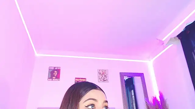 Snapshot of Anna_belly chatting on 6, 11, 2025 Anna belly online show from 6, 11, 2025