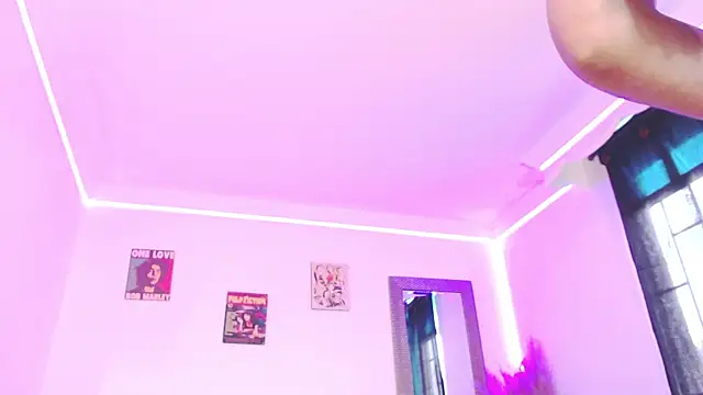 Snapshot of Anna_belly chatting on 1, 12, 2025 Anna belly online show from 1, 12, 2025