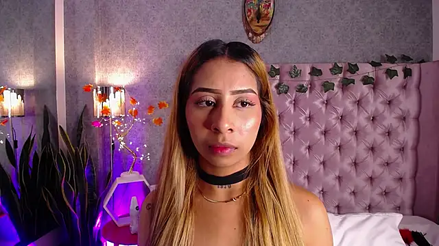 Snapshot of laila_stilwiills chatting on 22, 11, 2025 laila stilwiills online show from 22, 11, 2025