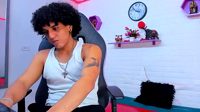 Xfire boy69 online show from 27, 9, 2025