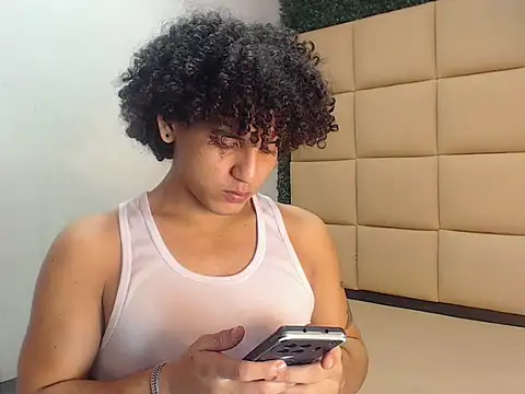 Xfire boy69 online show from 3, 10, 2025