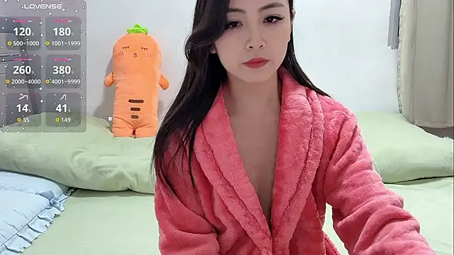 Snapshot of Yingbao-Baby chatting on 21, 11, 2025 Yingbao-Baby online show from 21, 11, 2025