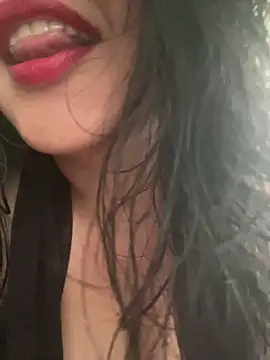 EmilyNoir1 online show from 5, 3, 2026