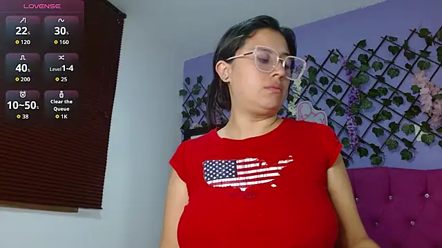 Sophie-Hot- online show from 7, 4, 2026