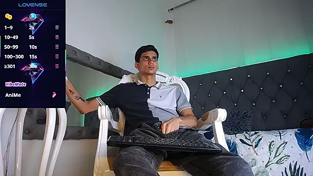 Sebalexis7 online show from 2, 12, 2025