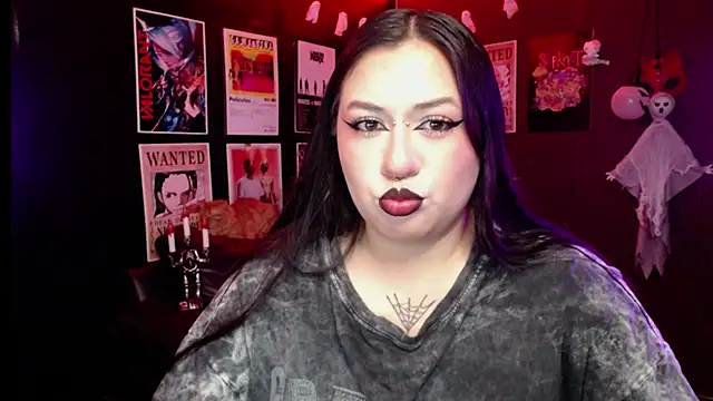 Snapshot of Ravendark_ chatting on 7, 10, 2025 Ravendark online show from 7, 10, 2025