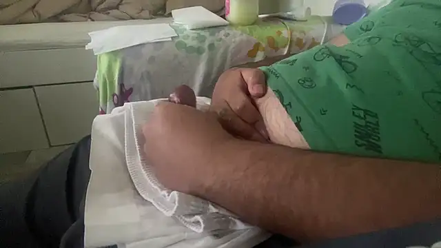 Snapshot of qnawafp chatting on 17, 10, 2025 qnawafp online show from 17, 10, 2025