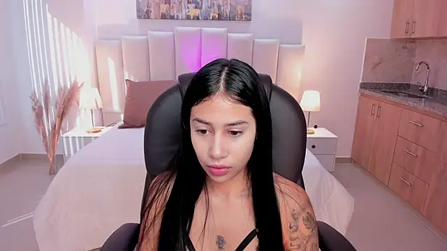 Snapshot of miranda_crawfor chatting on 13, 9, 2025 miranda crawfor online show from 13, 9, 2025