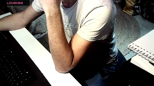 Snapshot of french_male_whore@xh chatting on 13, 9, 2025 french male whorexh online show from 13, 9, 2025