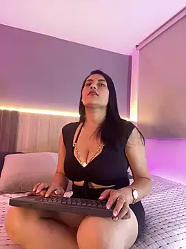 Atenea Clerk online show from 15, 4, 2026