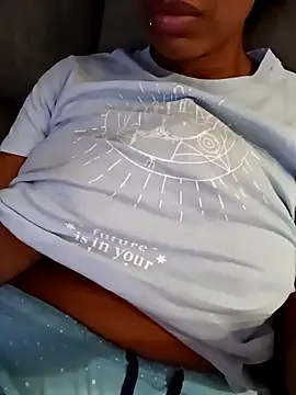 Snapshot of Flacidas chatting on 4, 10, 2025 Flacidas online show from 4, 10, 2025