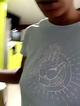 Snapshot of Flacidas chatting on 5, 10, 2025 Flacidas online show from 5, 10, 2025