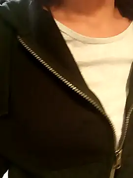 Snapshot of Flacidas chatting on 12, 11, 2025 Flacidas online show from 12, 11, 2025