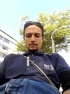 Snapshot of jean--98 chatting on 23, 9, 2025 jean--98 online show from 23, 9, 2025