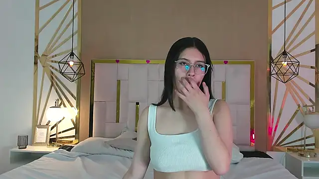 maddy jaclsonw online show from 11, 9, 2025