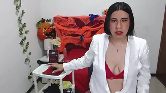 Snapshot of Julieta_curvy69 chatting on 24, 10, 2025 Julieta curvy69 online show from 24, 10, 2025