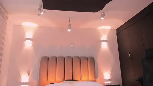 Snapshot of AlliceLover chatting on 26, 9, 2025 AlliceLover online show from 26, 9, 2025