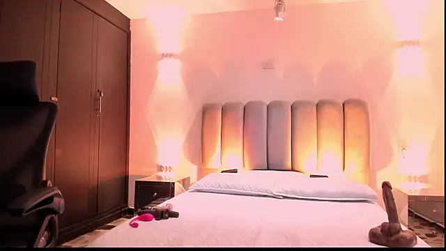 Snapshot of AlliceLover chatting on 30, 10, 2025 AlliceLover online show from 30, 10, 2025