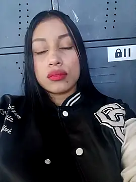 Snapshot of Billie_Eilish chatting on 10, 10, 2025 Billie Eilish online show from 10, 10, 2025