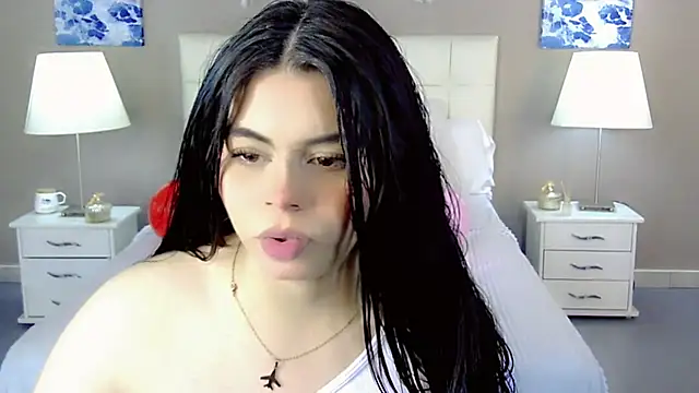 maddissonivanova online show from 8, 9, 2025