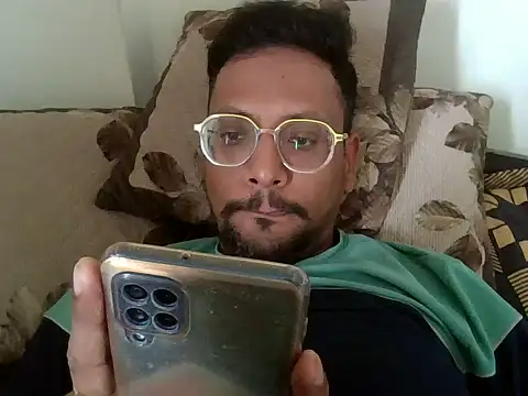 Snapshot of indoreboy1 chatting on 15, 7, 2026 indoreboy1 online show from 15, 7, 2026