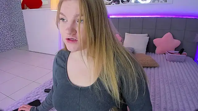 AshleyJoness online show from 4, 12, 2025