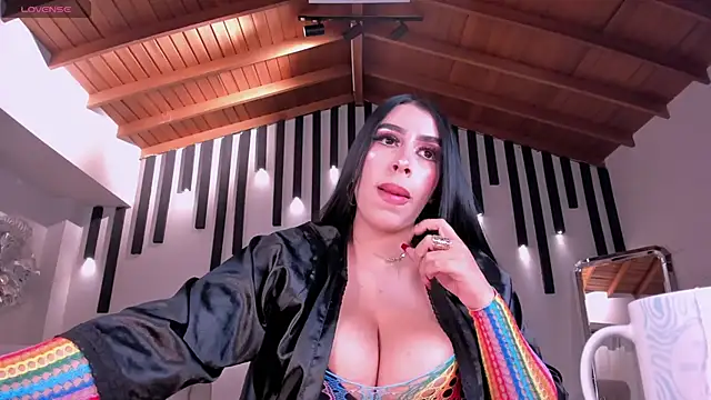 Snapshot of LeahLombardi_ chatting on 1, 10, 2025 LeahLombardi online show from 1, 10, 2025