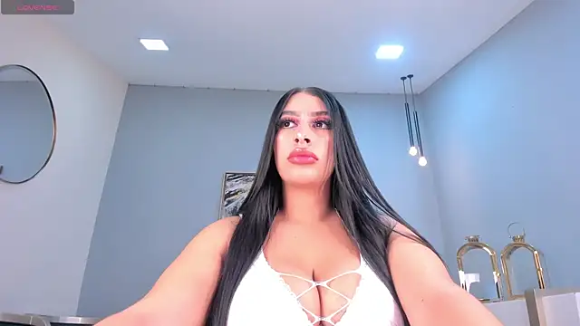 Snapshot of LeahLombardi_ chatting on 13, 10, 2025 LeahLombardi online show from 13, 10, 2025