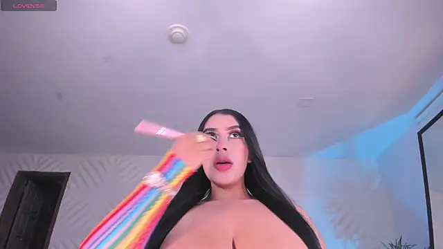 Snapshot of LeahLombardi_ chatting on 7, 11, 2025 LeahLombardi online show from 7, 11, 2025