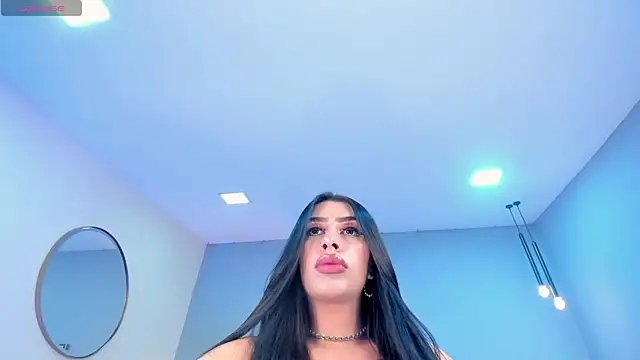 Snapshot of LeahLombardi_ chatting on 4, 12, 2025 LeahLombardi online show from 4, 12, 2025