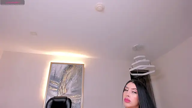 Snapshot of LeahLombardi_ chatting on 16, 7, 2026 LeahLombardi online show from 16, 7, 2026