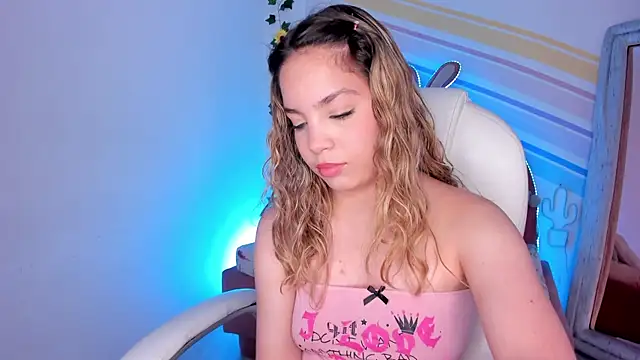 Snapshot of jana_parissi chatting on 2, 12, 2025 jana parissi online show from 2, 12, 2025