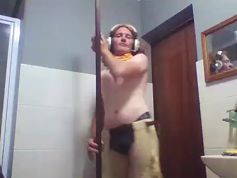 Snapshot of untamedredsnake chatting on 3, 3, 2026 untamedredsnake online show from 3, 3, 2026