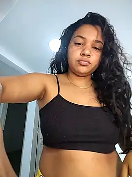 Snapshot of Eimy-04 chatting on 14, 10, 2025 Eimy-04 online show from 14, 10, 2025