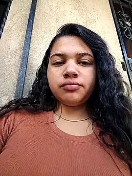 Snapshot of Eimy-04 chatting on 19, 10, 2025 Eimy-04 online show from 19, 10, 2025