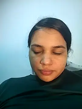 Snapshot of Eimy-04 chatting on 14, 11, 2025 Eimy-04 online show from 14, 11, 2025